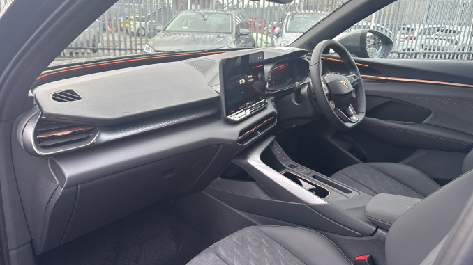 CUPRA Terramar 1.5 eTSI 150 V2 5dr DSG Petrol Hatchback - Image 2